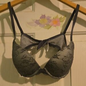 Victoria's Secret Lace Bra - Gray